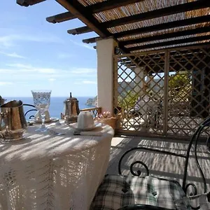 Alojamento de Acomodação e Pequeno-almoço La Serra Sul Mare